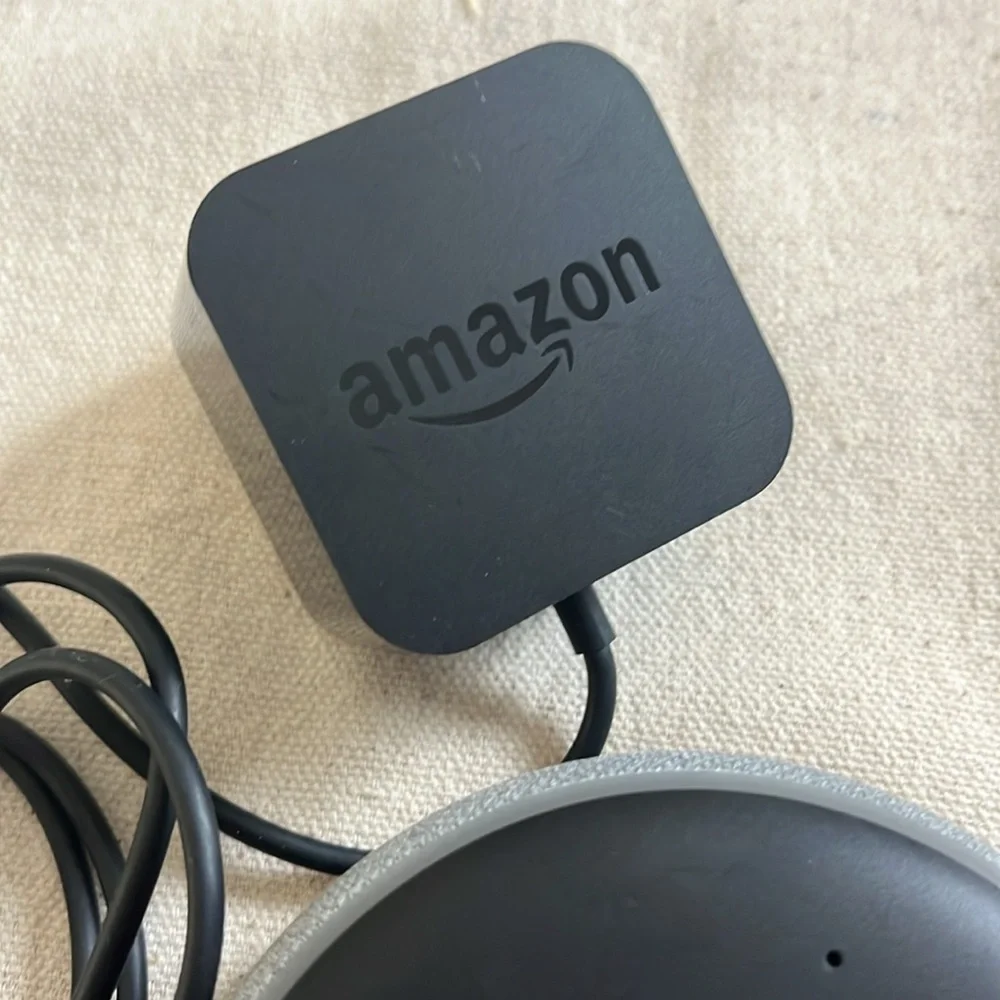 Amazon Alexa Echo Dot D9N29T W/ Power Adapter Tested Working